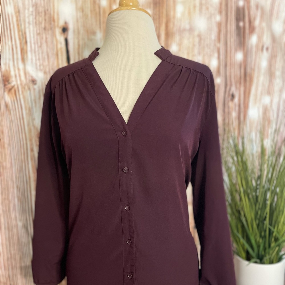 Large women’s button-up shirt, Banana Republic.